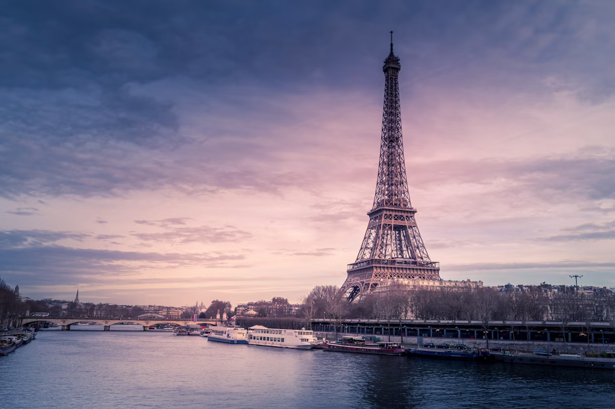 Torre Eiffel em Paris